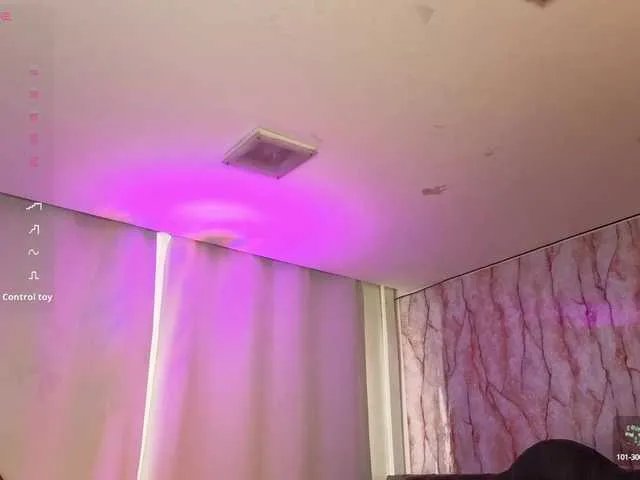 Arianne-ferrer on BongaCams