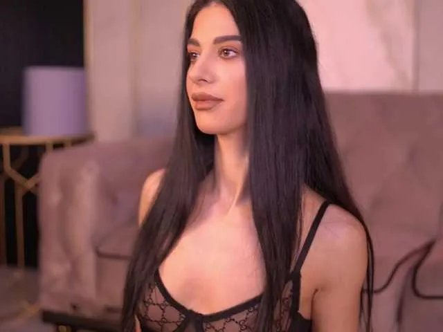 ArinaRhodes on BongaCams