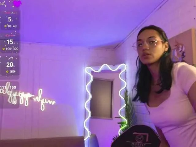 Freechat Artemiss-tay on BongaCams