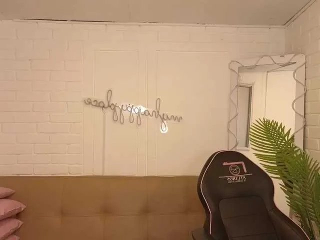 Freechat Artemiss-tay on BongaCams