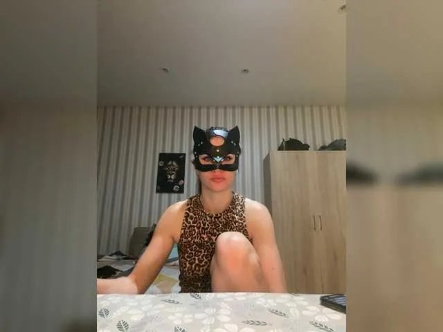 AryLexy —  Lovens worked of 2 token @total - countdown; @sofar raised, @remain left until the show starts!