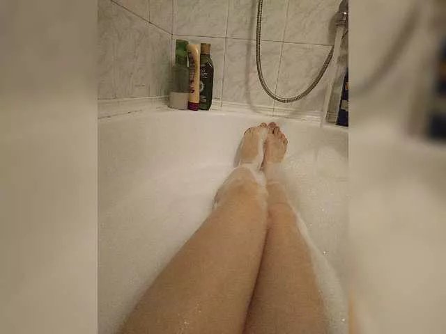 Avr0ria on BongaCams