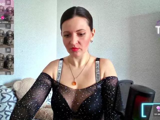 AwesomeGirlll on BongaCams