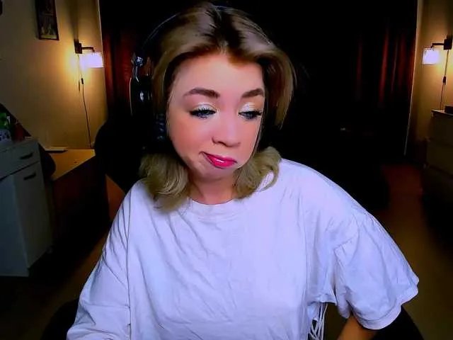 BabyNicole on BongaCams