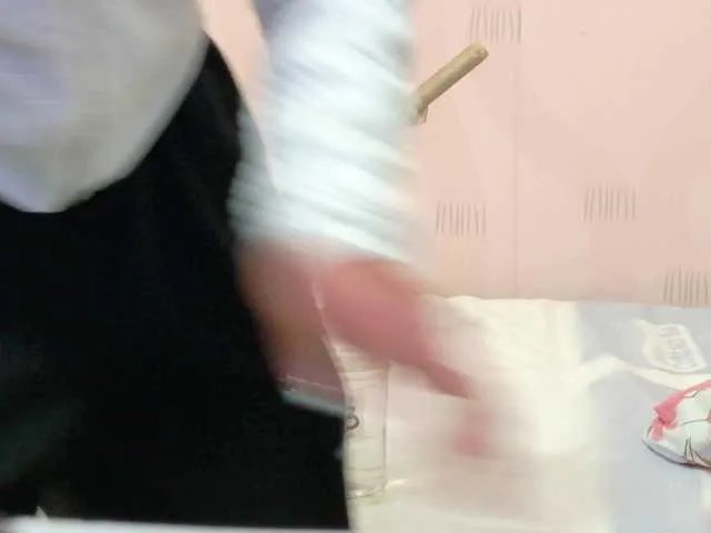 Beautifulskinny18 on BongaCams