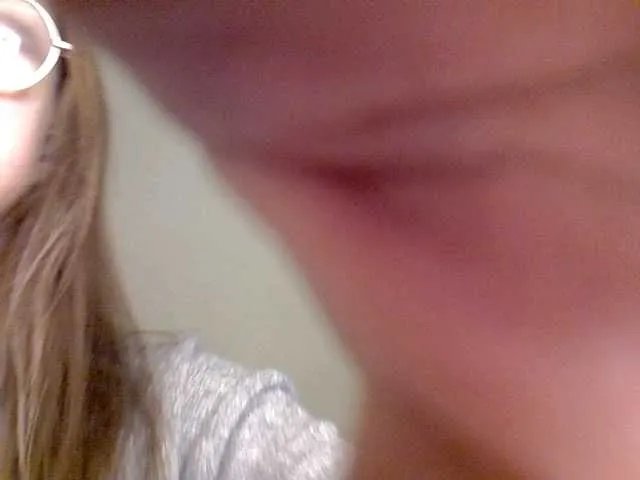 BellaGreymodel on BongaCams