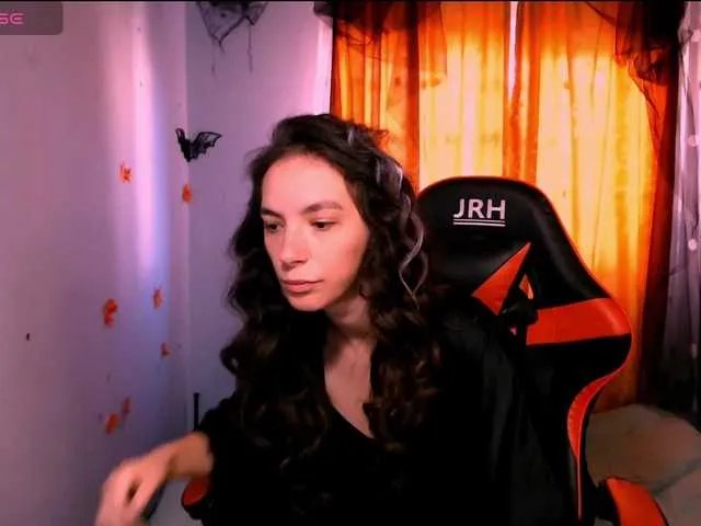 bellaqueen0701 on BongaCams