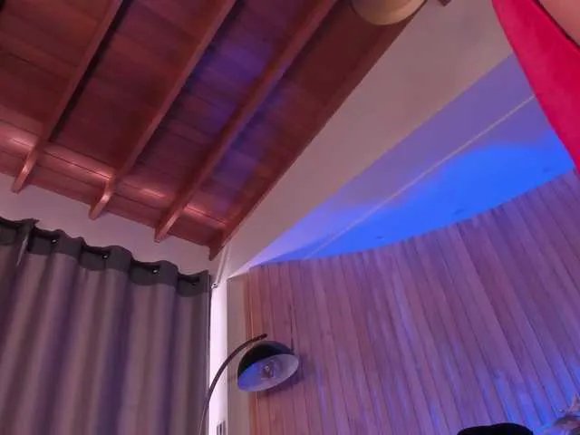 BiancaPierce — Ur cock is the only thing that vibrates my pussy Goal: Blow Job + Fuck Pussy  @remain Tokens Left  IG: biancaxpierce1 