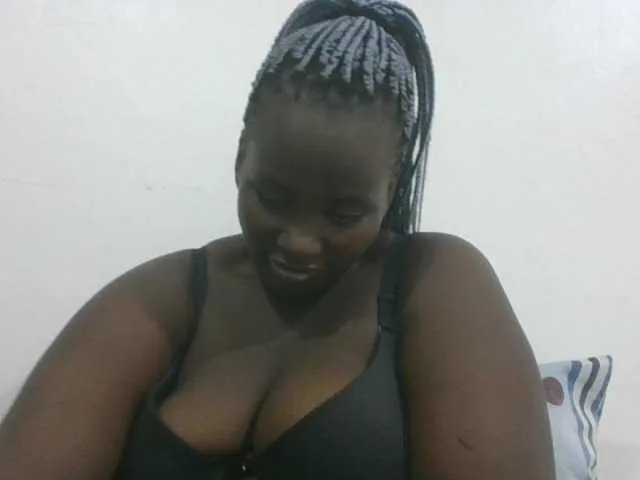 Blackbeauty001 on BongaCams