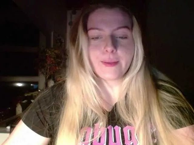 BritneyBlond on BongaCams