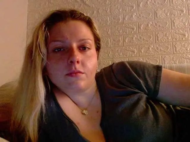 BritneyBlond on BongaCams
