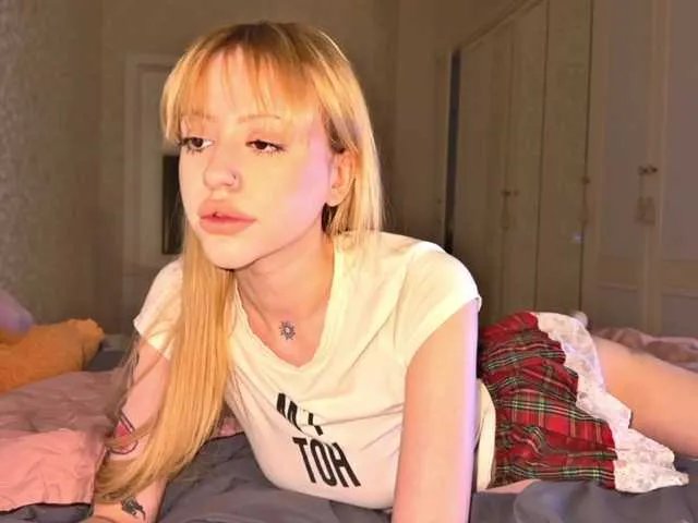 bunnydollstella on BongaCams