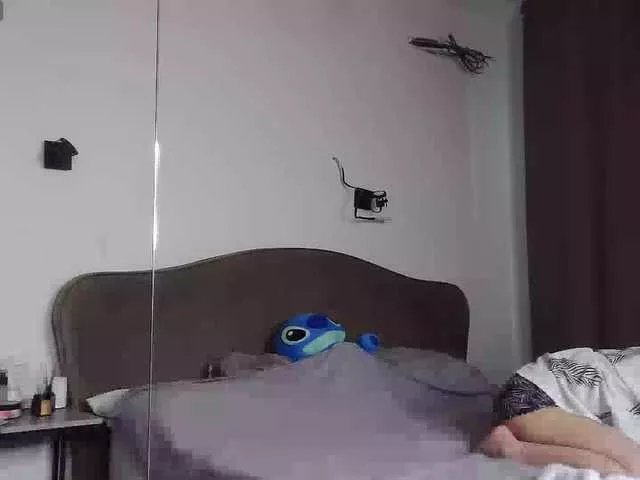 calviafarey on BongaCams