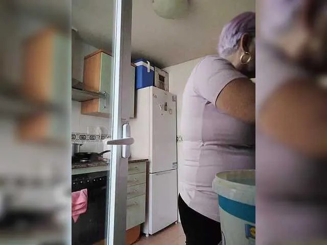 Freechat canitas69 on BongaCams