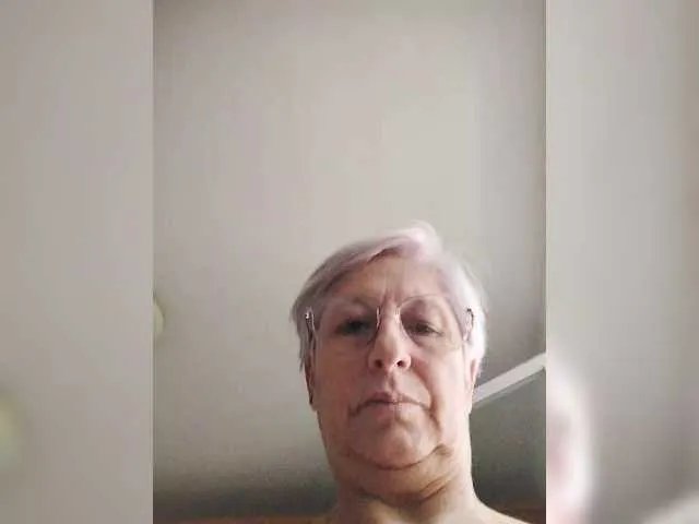 Freechat canitas69 on BongaCams