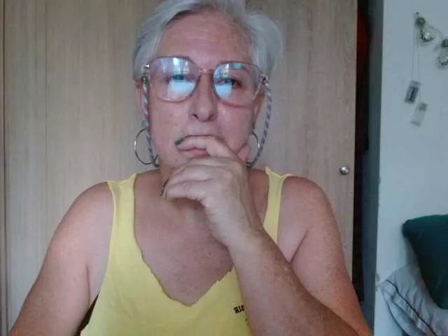 Freechat canitas69 on BongaCams