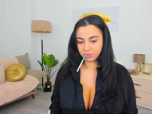 CarlaDevon — New girl in town! Goal: blowjob @remain tokens left