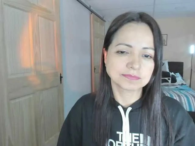 Carlin1511 on BongaCams