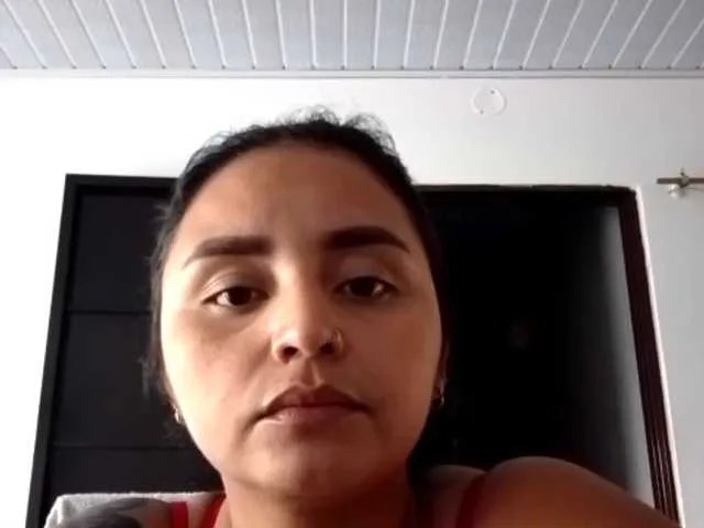 Chaprra12 on BongaCams