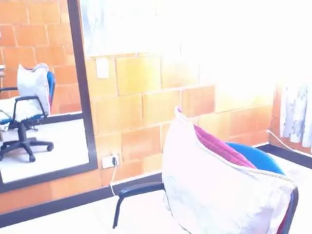 Charlotemple5 on BongaCams