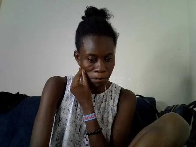 charmychassy27 on BongaCams