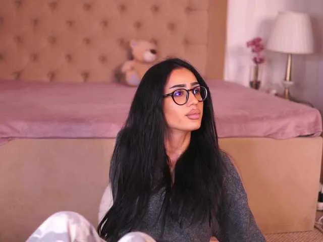 ChloeObril on BongaCams