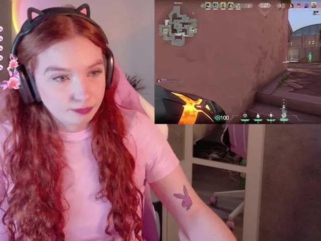 cinnabongirl on BongaCams