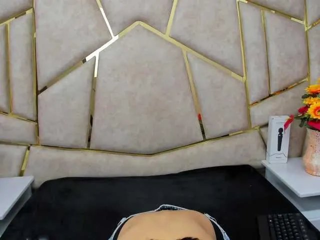 Cloe-candy on BongaCams