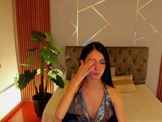 Coraliinee on BongaCams