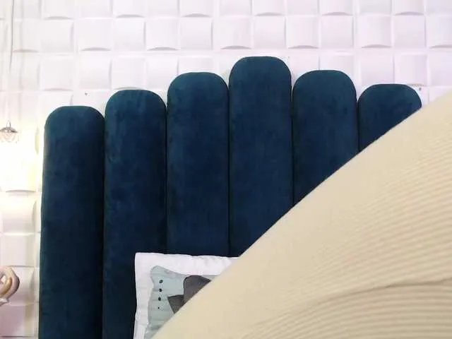 CosmicCandyX on BongaCams