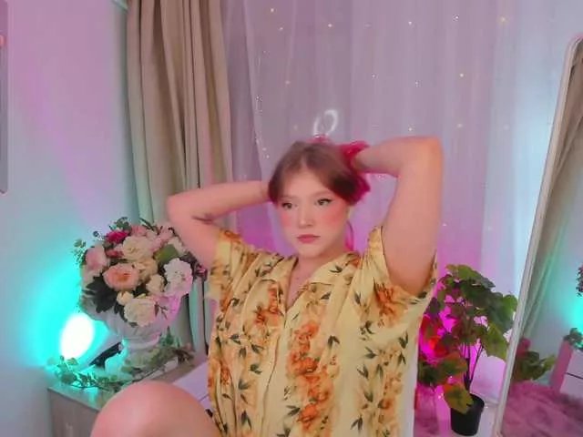 CrazyWine on BongaCams