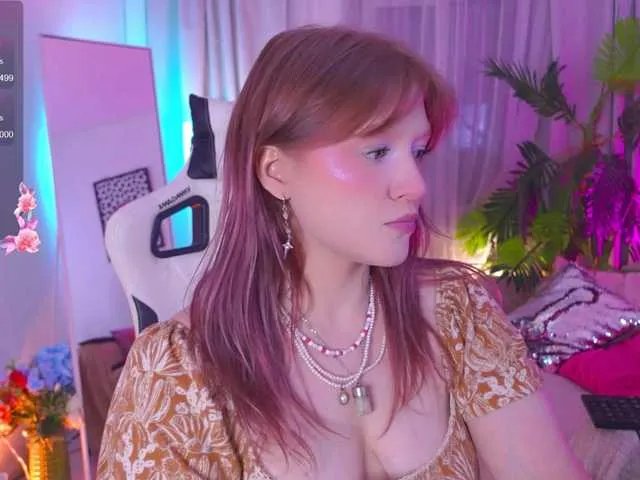 CrazyWine on BongaCams