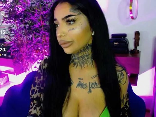 CreamyInk on BongaCams