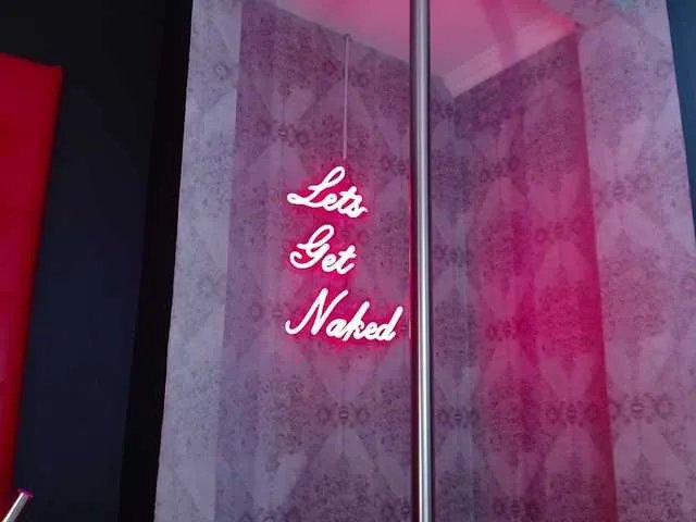 CrystalBrooke3x on BongaCams