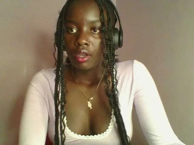 Cutiechoco on BongaCams