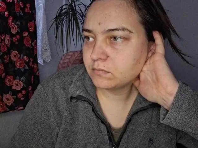 CyndeeWinter — Striptease through  @remain  tokens 