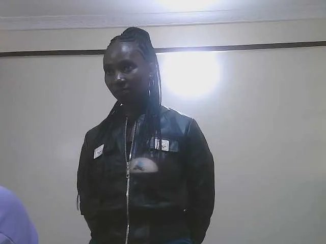 Dark-chocolate001 on BongaCams