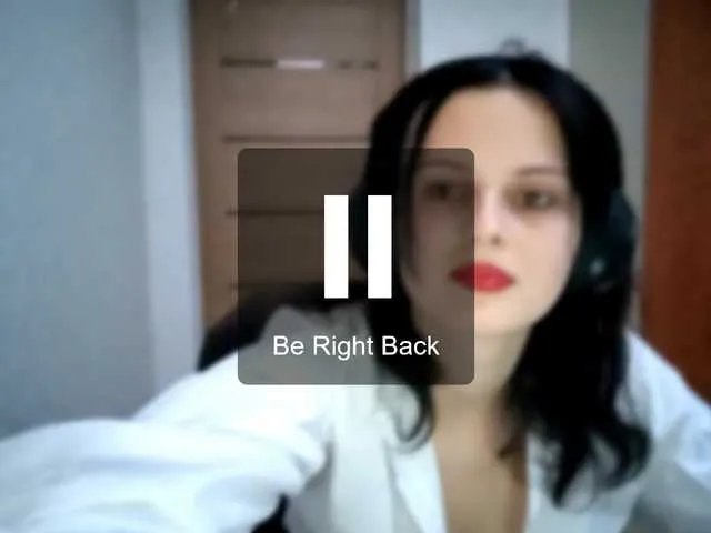 DelfinaStrauss on BongaCams