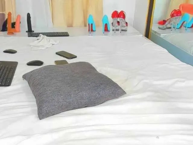 Deliciousbizt on BongaCams