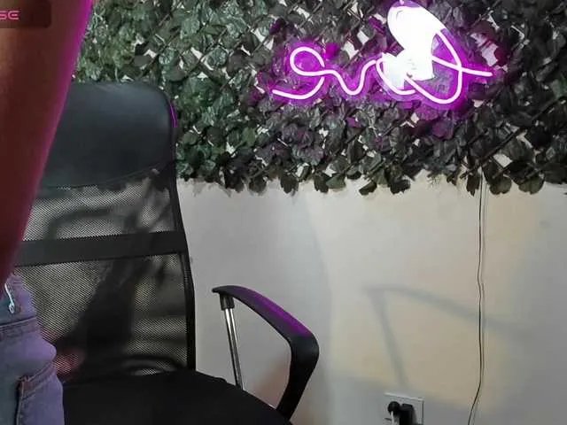 DestinyHills — My dears! Im very sensitive on my pussy, my pattern favorite 50, 69, 99, 111, 222, 555  make me moan of pleasure, you gonna love it. Do not forget to visit my profile, I have exclusive content for you. Pvt open  Tip menu on.  Ride Dildo @remain