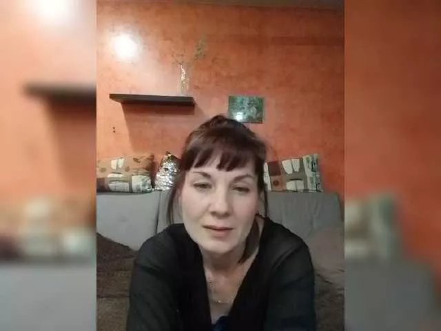 DianaAhTender on BongaCams