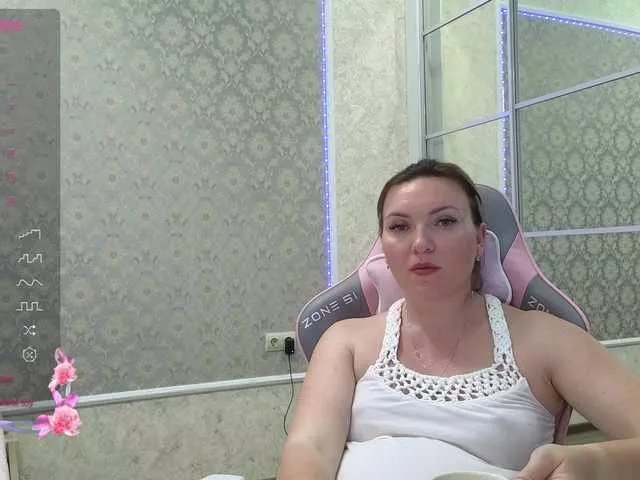 DIVORA on BongaCams