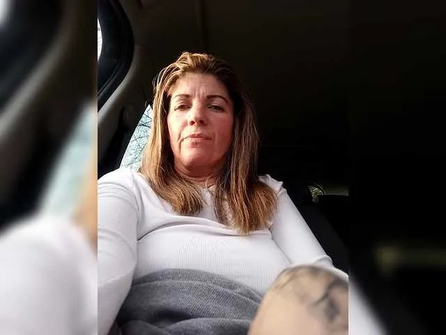 Dreamlove20 on BongaCams