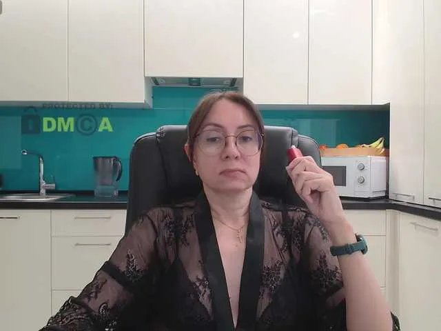 dulcesiomar8 on BongaCams