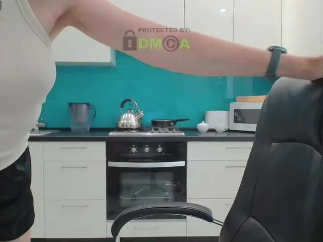 dulcesiomar8 on BongaCams