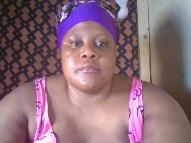 Ebonymagixs on BongaCams