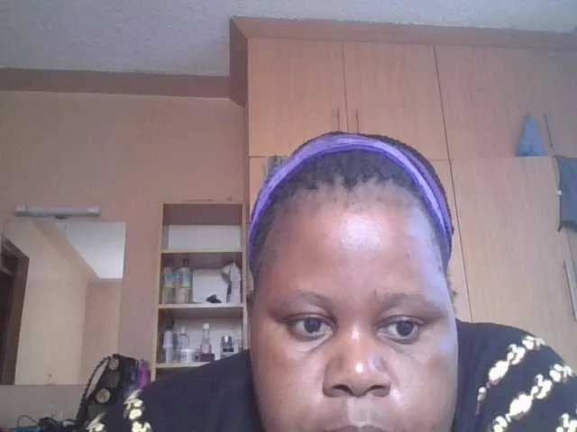 Ebonymagixs on BongaCams