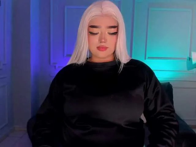 ElizabethBennet — My pussy is needing attention, make it vibe!      Goal: Ride dildo      @remain tks left  IG: Elizabethbenneet