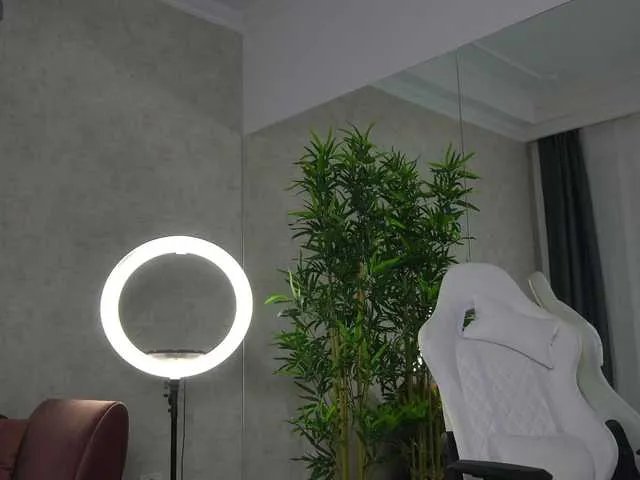 ellacandy on BongaCams