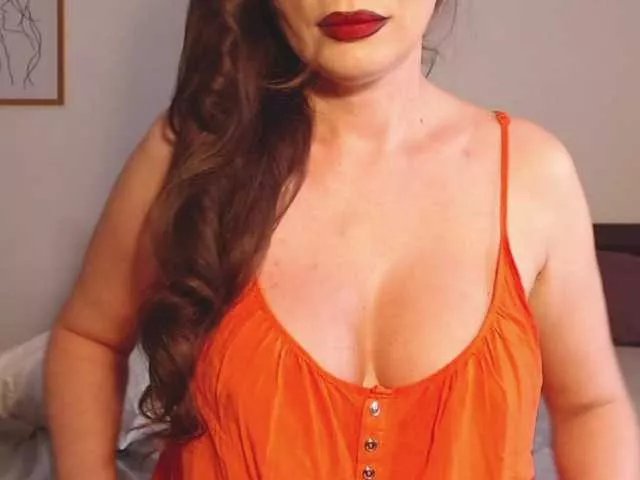 ellaine on BongaCams